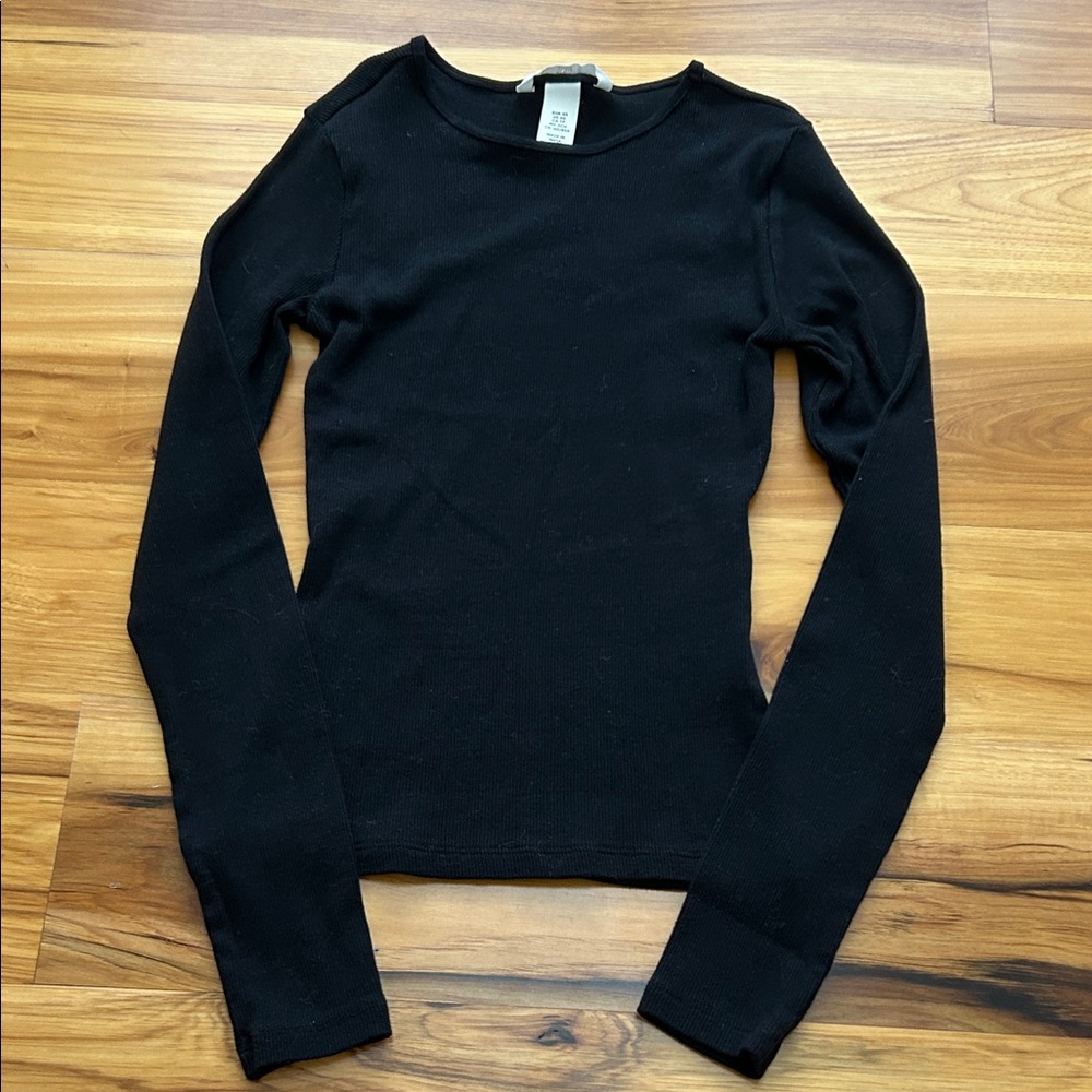 H&M Classic Black Long Sleeve Top